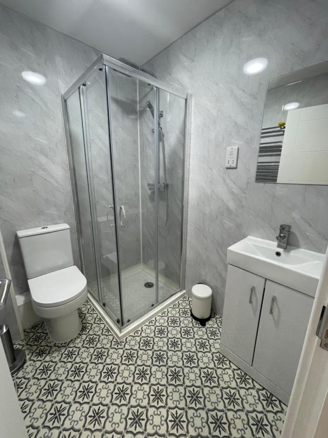 Riverside Premium Double Room Garden View E14 Londra Exterior foto