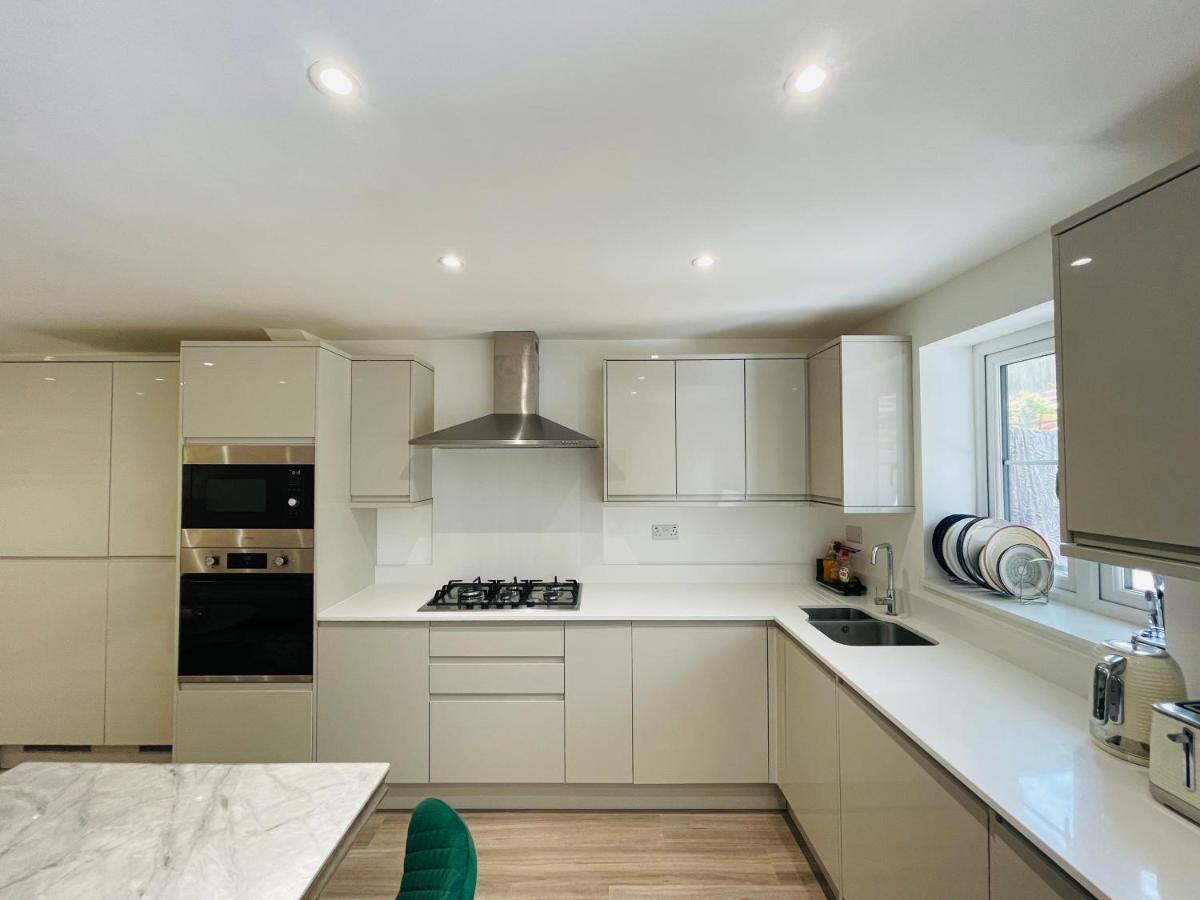 Riverside Premium Double Room Garden View E14 Londra Exterior foto