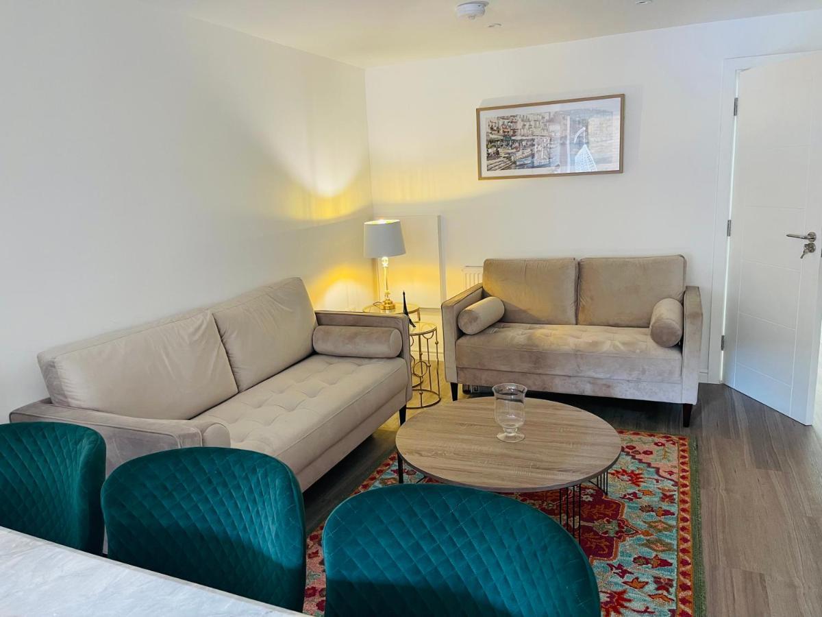 Riverside Premium Double Room Garden View E14 Londra Exterior foto